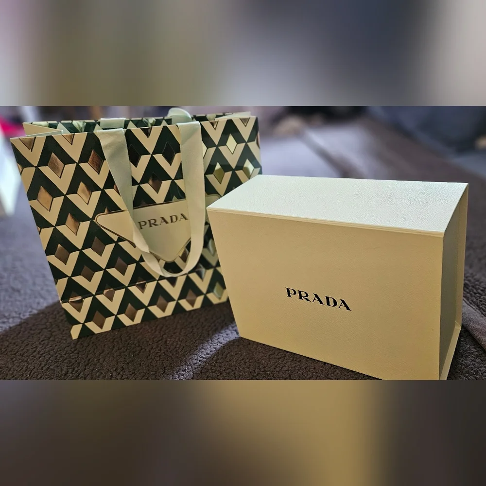 Prada Gift Box & Bag - Picture 1 of 2